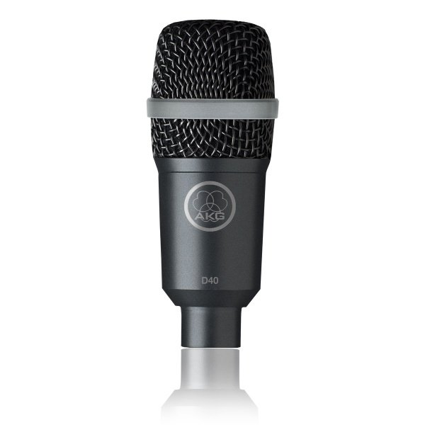 AKG D40