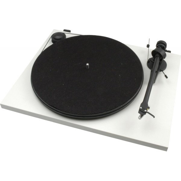 Pro-Ject ESSENTIAL II 